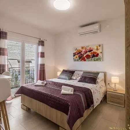 Apartment Petra *