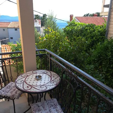 Petra Apartment Bol